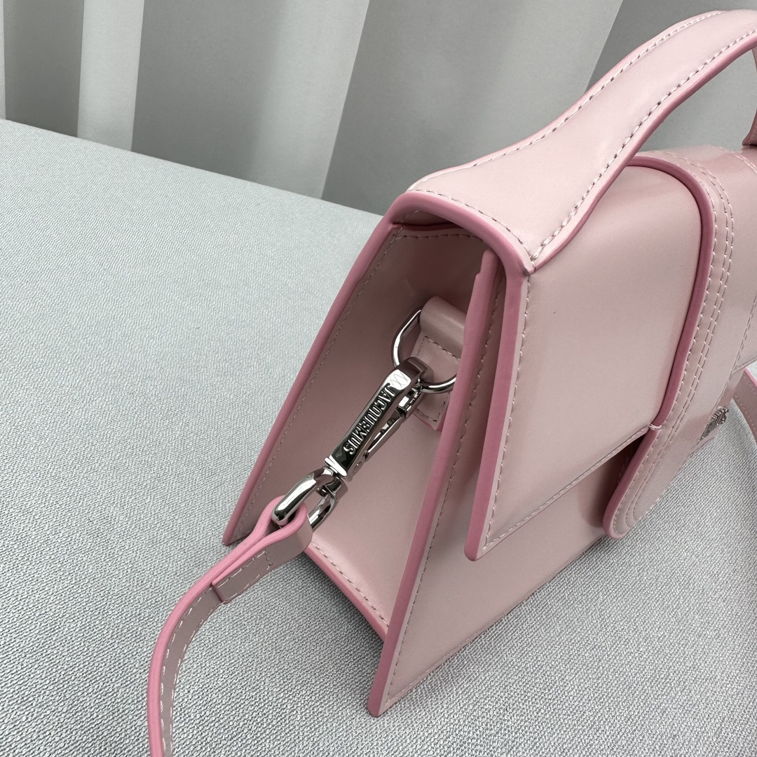 Jacquemus Satchel Bags